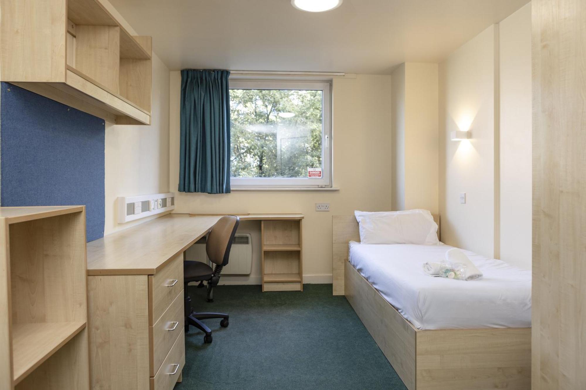 Burley Road Aparthotel Leeds  Buitenkant foto