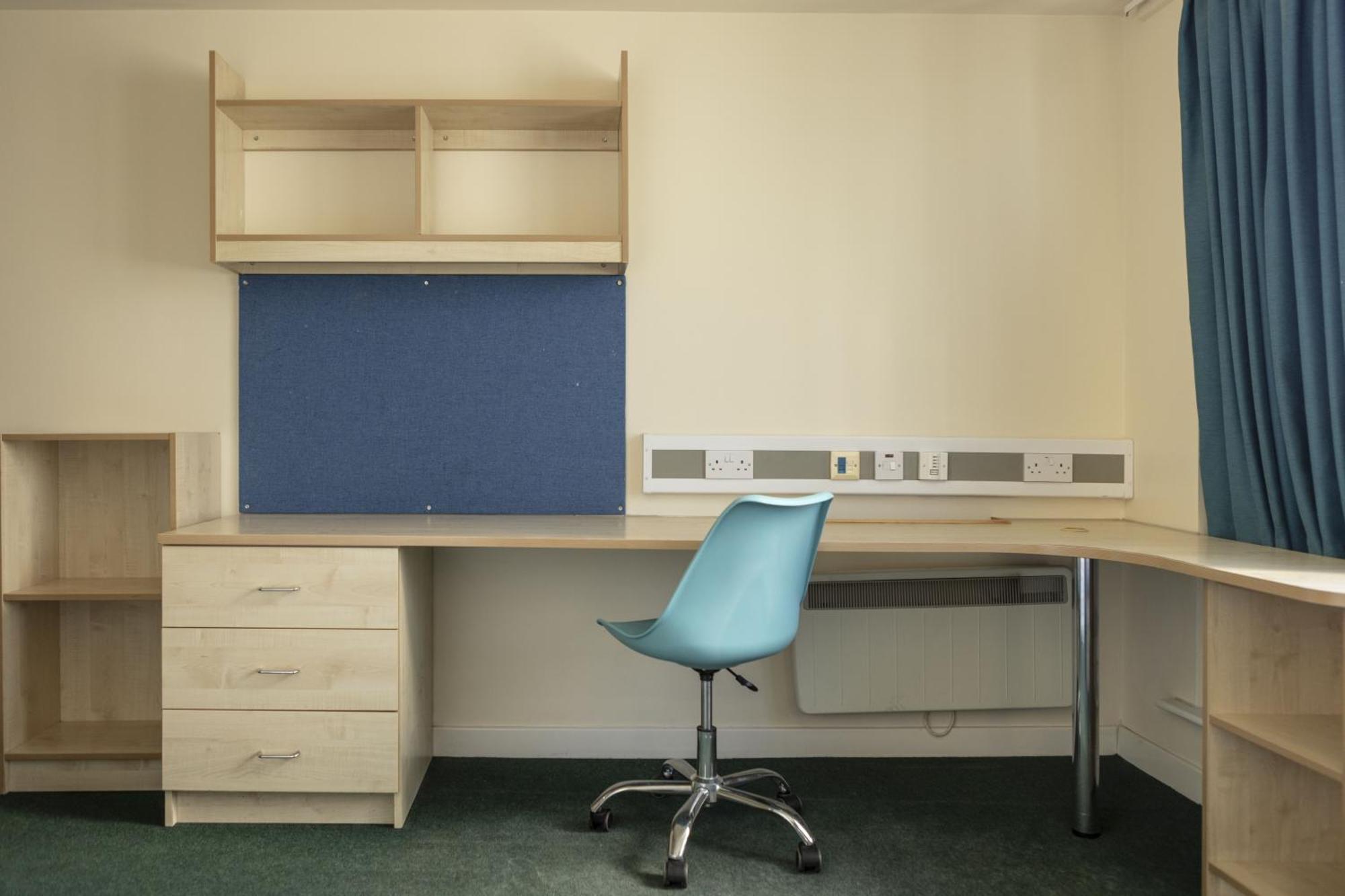 Burley Road Aparthotel Leeds  Buitenkant foto