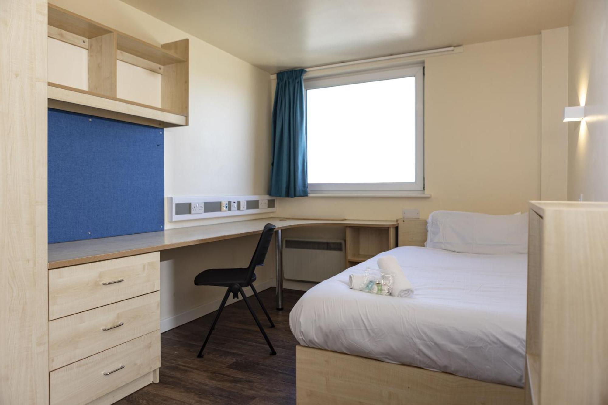 Burley Road Aparthotel Leeds  Buitenkant foto